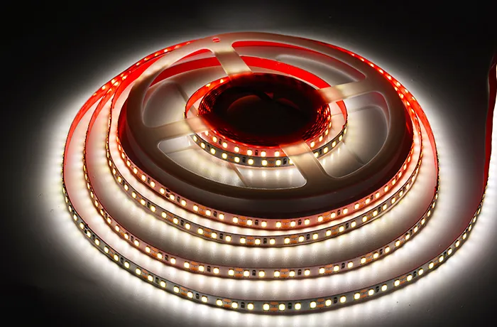 Bande lumineuse à économie d'énergie