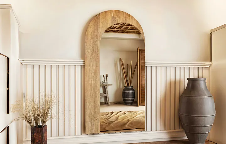 espelho tradicional majestoso