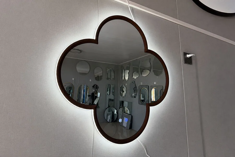 led framed mirror china factory